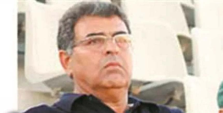 وفاة صلاح حسني نجم الأهلي السابق