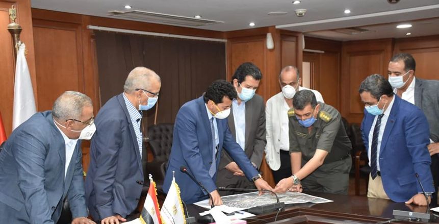 وزير الرياضة يناقش إتاحة هيئة ستاد القاهرة للاستخدام المجتمعي
