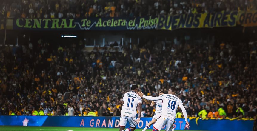 إصابة لاعب فورتاليزا أثناء احتفاله بالهدف الأول بمرمى روزاريو