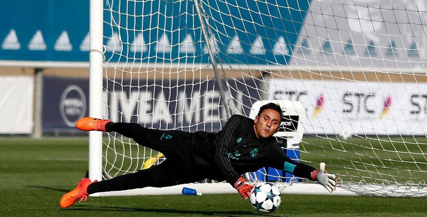 «نافاس» جاهز لمباراة توتنهام بدوري أبطال أوروبا