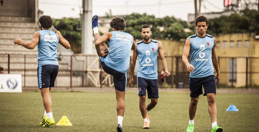 لاعبو الاهلي يهنئون البدري من كوت ديفوار