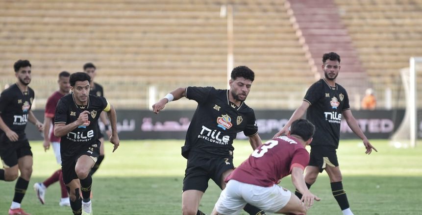 تفاصيل اجتماع أيمن الرمادي مع لاعبي الزمالك قبل مواجهة بيراميدز