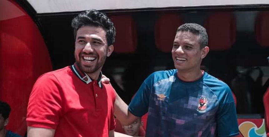 أصدقاء تريزيجيه.. 3 فقط من جيل الأهلي الذهبي مستمرون حتى الآن