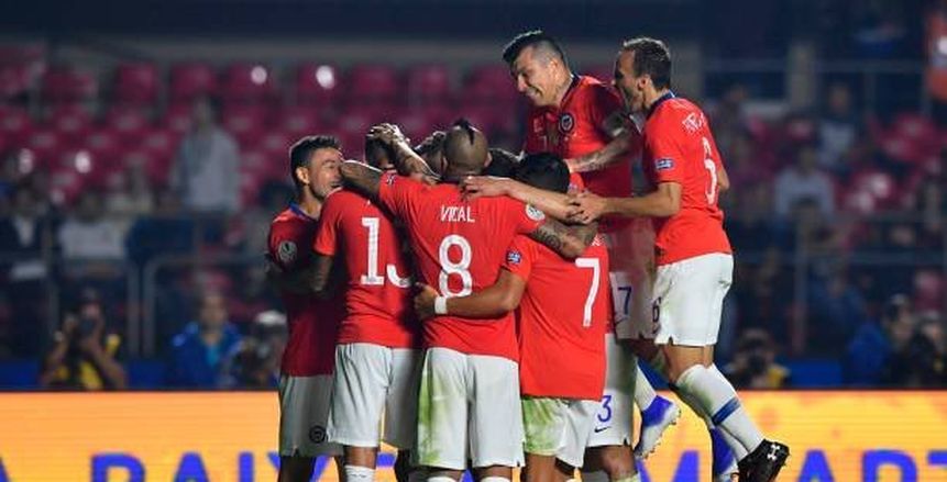 بالفيديو| الـ"var" يلغي الهدف الأول لتشيلي أمام كولومبيا بـ"كوبا أمريكا"