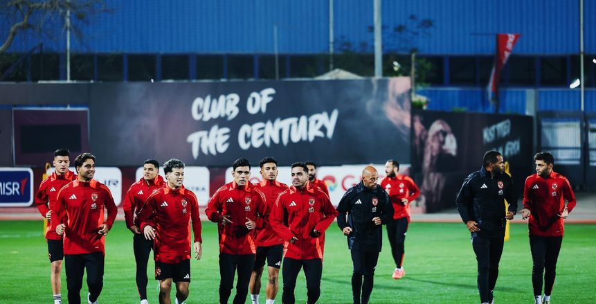 الأهلي يتدرب بالتتش في نفس توقيت مباراة فريق 2005 أمام طلائع الجيش
