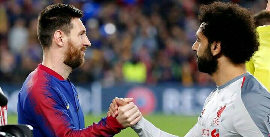 اتصال مفاجئ من ميسي بـ محمد صلاح يقربه من انتقال تاريخي