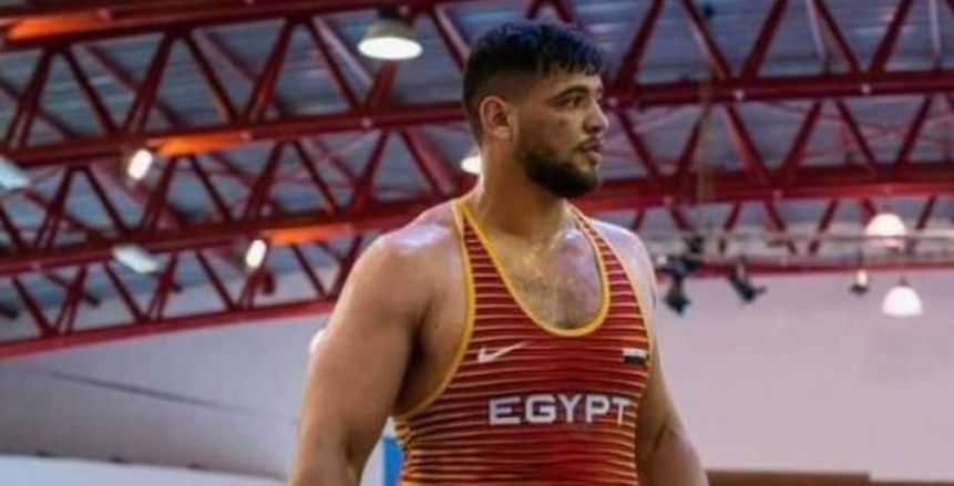 عبداللطيف منيع يتأهل لمباراة «البرونزية» بعد الفوز على بطل بلغاريا
