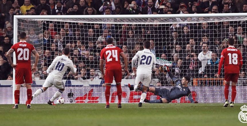 ريال مدريد يحطم كبرياء إشبيلية بثلاثية في ذهاب كأس ملك إسبانيا