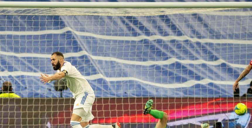 ريال مدريد يحسم الديربي ويهزم أتلتيكو بثنائية بنزيما وأسينسيو