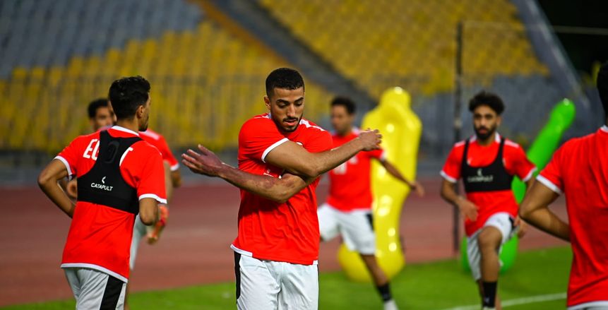 حسام حسن يستقر على بديل محمد عبدالمنعم في مباراة مصر وكاب فيردي