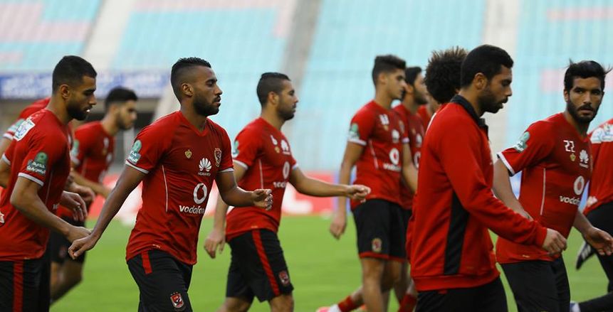 «طاهر» يدعم بعثة معنوياً الأهلي.. وتفاؤل بوجود الجابوني «أوتوجو كاستان»