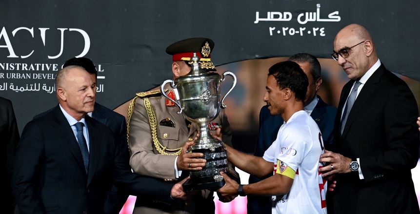 بعد قرار الاعتزال.. محمد عبدالشافي أسطورة الزمالك يودع «حلمي زامورا»