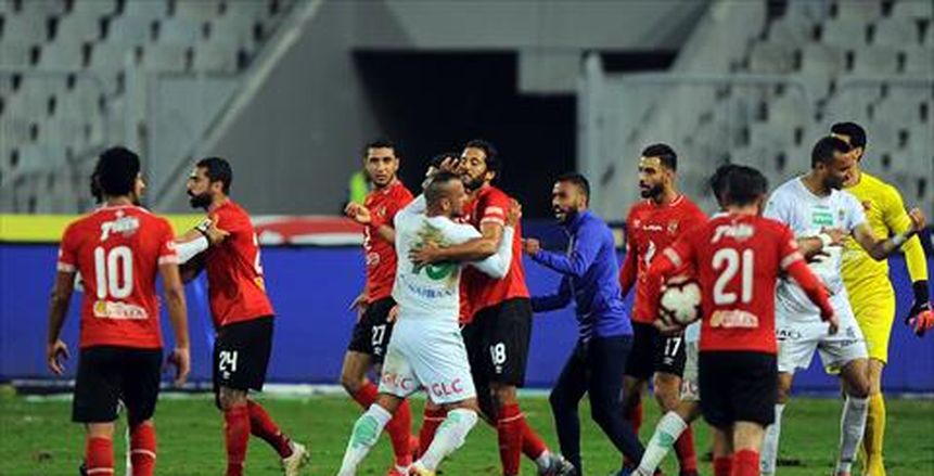 بالفيديو| غابت الأهداف فافتعل الخناقات.. خالد قمر من جلاد الأهلي لـ«فتوة» برج العرب