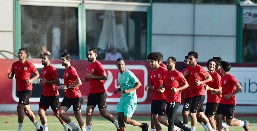 عمرو الحديدي: الأهلي حسم الدوري.. ومبارياته المتبقية بروفة لمواجهة الوداد