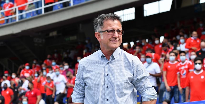 وصول الكولومبي خوان كارلوس أوسوريو إلى القاهرة لتولي تدريب الزمالك