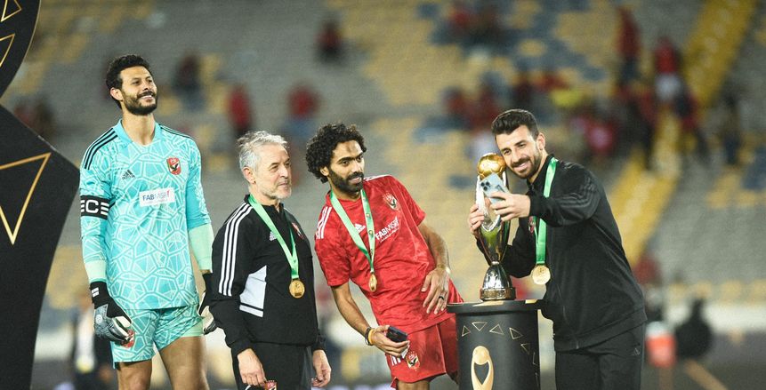 شوبير: الأهلي يجتمع بحسين الشحات اليوم.. وغضب في النادي بسبب اللاعب