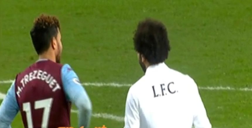 نقاش خاص بين محمد صلاح وتريزيجيه بعد مباراة ليفربول وأستون فيلا (فيديو)