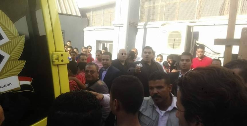 عاجل| إصابة أحد أفراد الأمن في الأهلي