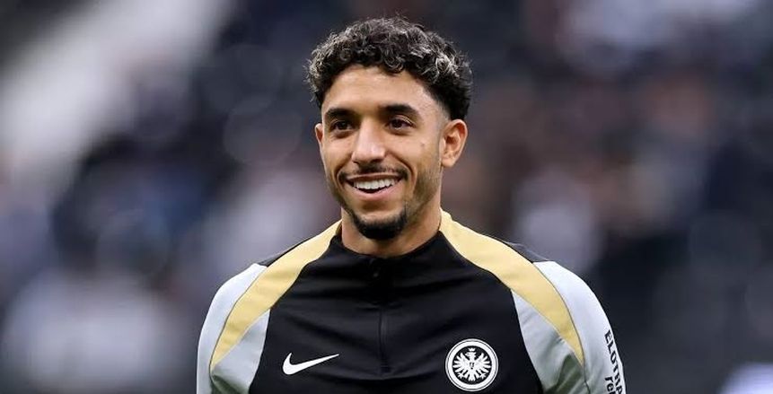 تشكيل آينتراخت فرانكفورت أمام بوروسيا دورتموند.. الكشف عن بديل عمر مرموش