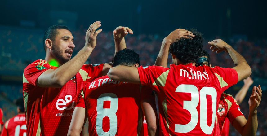 مصير انتقال قائد الأهلي إلى الزمالك.. 25 مليون جنيه تشعل الخلاف