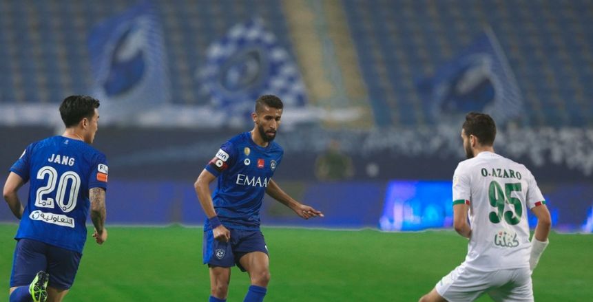 وليد أزارو يشارك في خسارة الاتفاق من الهلال السعودي بهدف كاريو