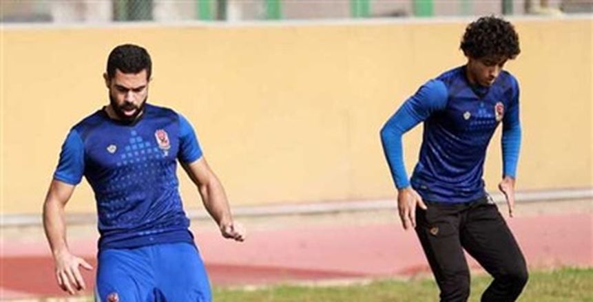 محمد هاني: أحمد فتحي قلب الأهلي النابض.. وأتشرف بمنافسته