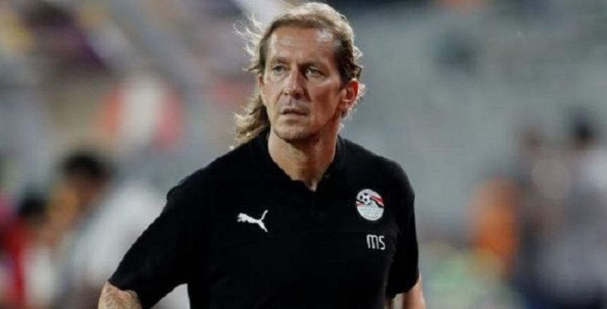 تعيين مدرب منتخب مصر الأسبق مستشارا للكرة الإماراتية من أجل كأس العالم