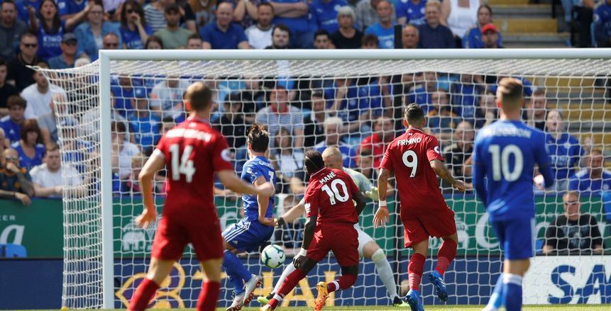 بالصور| ليفربول يحتفل بعيد ميلاد لاعبه الشاب