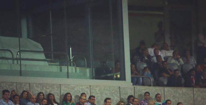 بالصور| الخطيب يدعم الأهلي أمام الترجي من مقصورة برج العرب