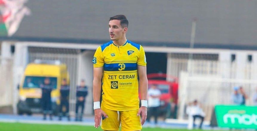 الأهلي ينافس أياكس الهولندي على ضم نجم الدوري الجزائري