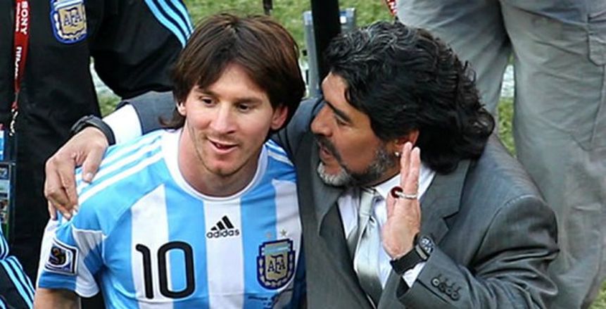 مارادونا مهاجما ميسي: لاعب جبان ويذهب إلى الحمام 20 مرة قبل المباريات