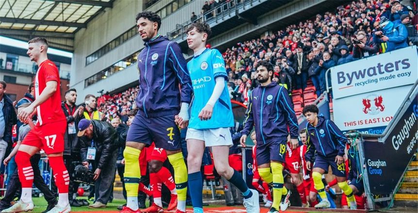 تقييم عمر مرموش في مباراة مانشستر سيتي وليتون في كأس الاتحاد الإنجليزي