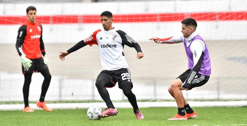 ريفر بليت يستضيف تيجري في الدوري الأرجنتيني للمحترفين