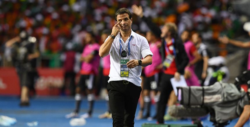مدرب بوركينا يهاجم حكم المباراة بعد الخروج من إفريقيا
