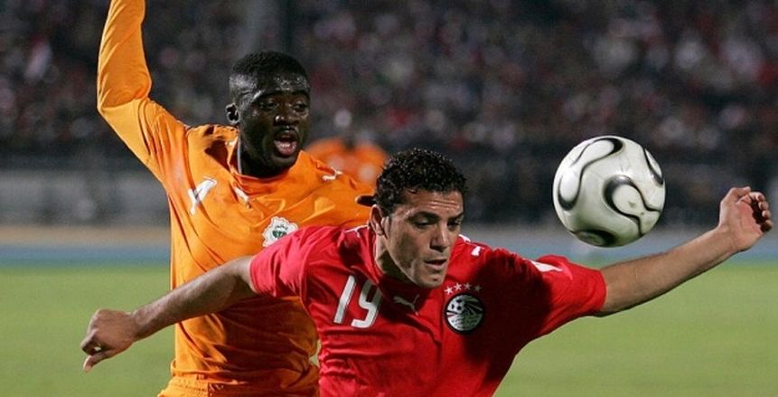 عمرو زكي يصالح كولو توريه: من أفضل المدافعين الذين لعبت ضدهم