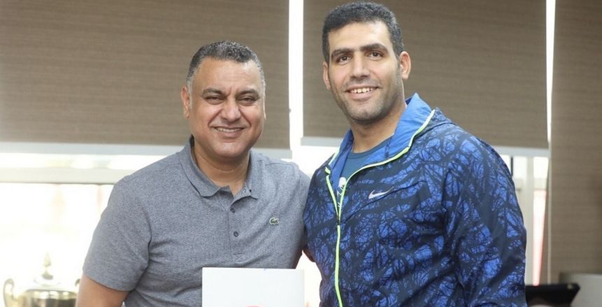 الأهلي يعلن تجديد عقد إيهاب عبد الرحمن لاعب رمي الرمح لمدة 4 مواسم