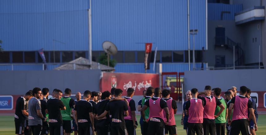 الأهلي يختتم تدريباته استعدادا للمصري.. وكولر يستعين بـ«سيراميكا»