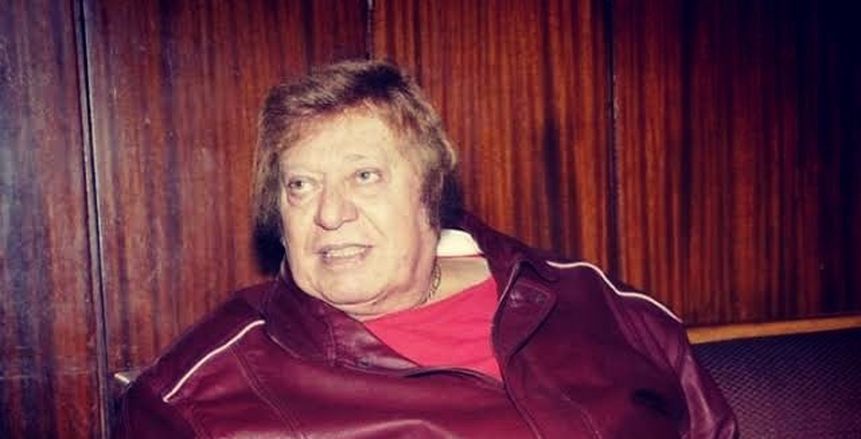 أحمد ناجي يعتذر عن نقل خبر وفاة ميمي الشربيني: صحته جيدة