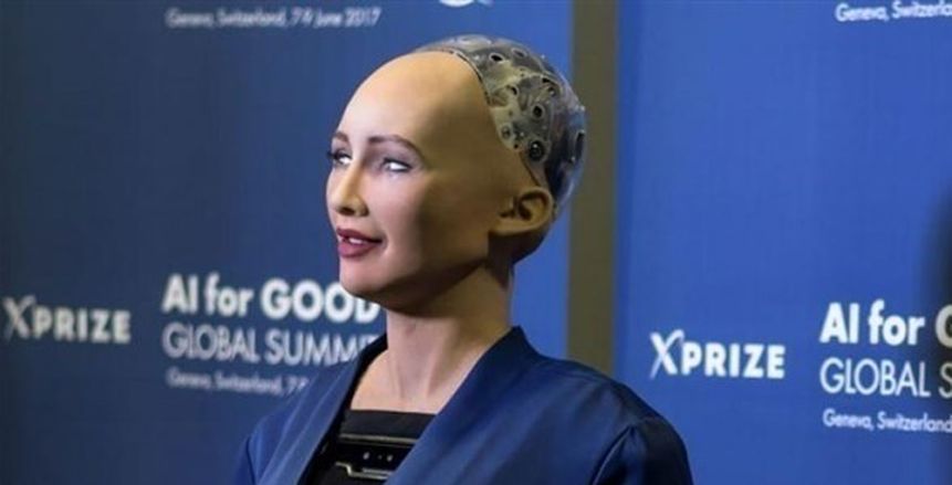 الروبوت صوفيا: "أتمنى أن أكون مثل صلاح"