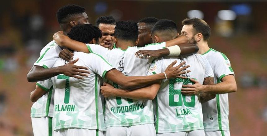 سلطان مندش لاعب الأهلي السعودي يهدر فرصة محققة على طريقة أزارو «فيديو»