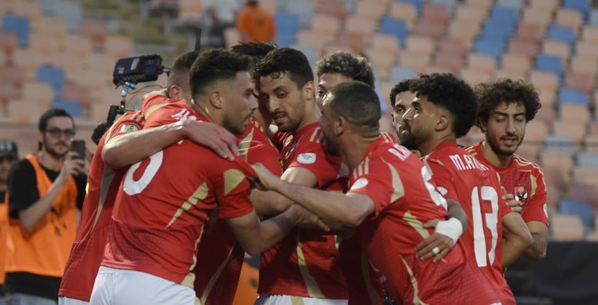 الأهلي يؤجل حسم مصير 3 نجوم بسبب المدير الفني الجديد