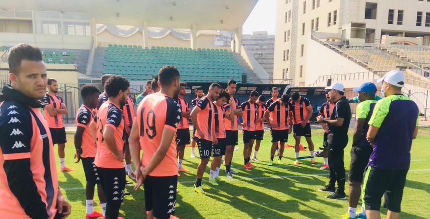 "كشري" يطالب لاعبي أسوان باستغلال الفرص قبل مواجهة نادي مصر