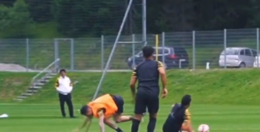 تدخل قوي من طارق حامد يثير القلق في مران اتحاد جدة «فيديو»