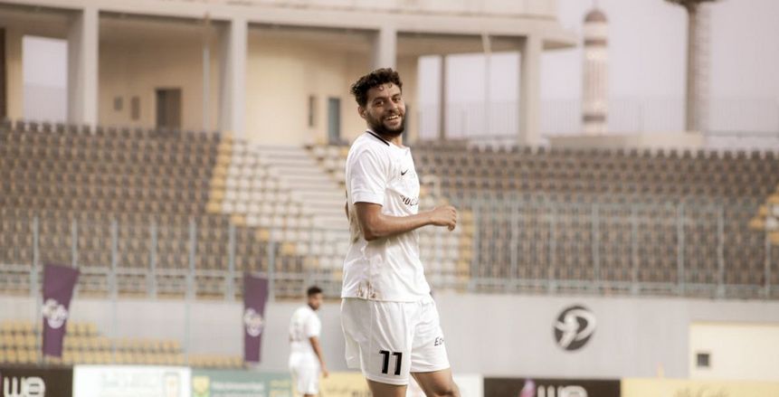 مصطفى شلبي يؤازر الزمالك أمام سموحة من مقصورة ملعب المقاولون العرب