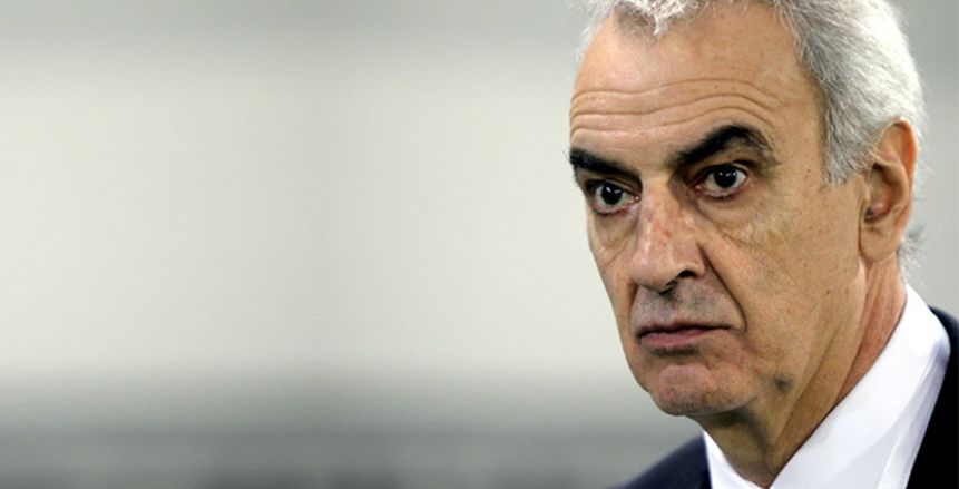 رسميًا.. أهلي جدة يُعلن رحيل مدربه بعد خروجه من كأس زايد أمام الهلال