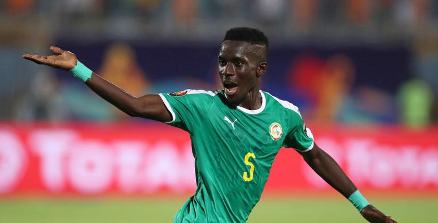 الاتحاد السنغالي يدعم إدريسا جاي: يتعرض للتمييز.. هل هذه هي فرنسا؟