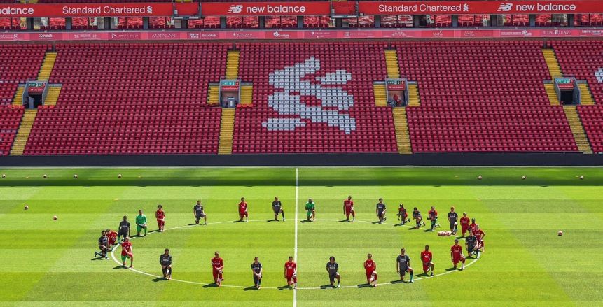 صلاح ونجوم ليفربول يحتجون على مقتل ضحية العنصرية الأمريكية
