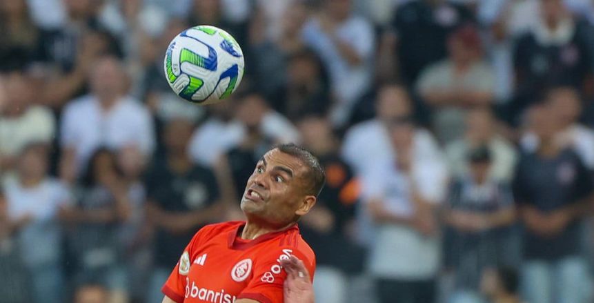 في الدوري البرازيلي.. منافس الأهلي بالمونديال «كوبري» بالميراس للقب