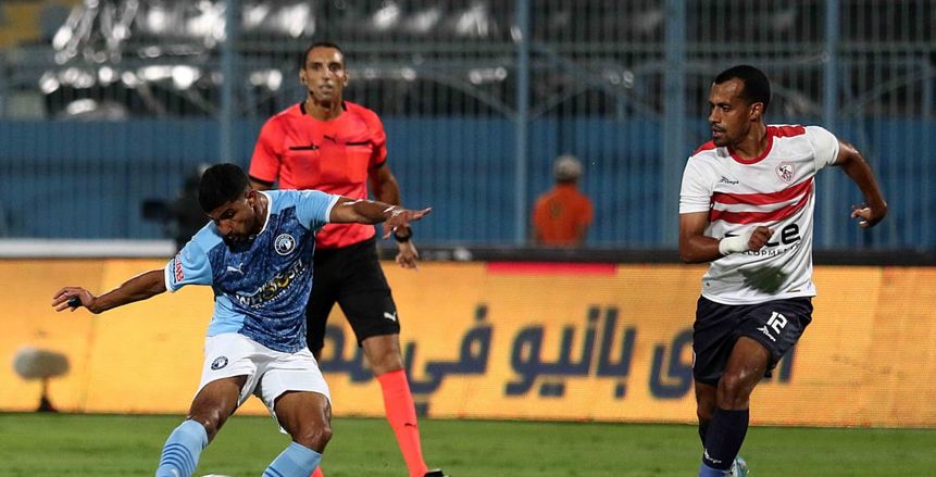 جماهير الزمالك تهتف ضد روقا أمام بيراميدز وتطالب برحيله