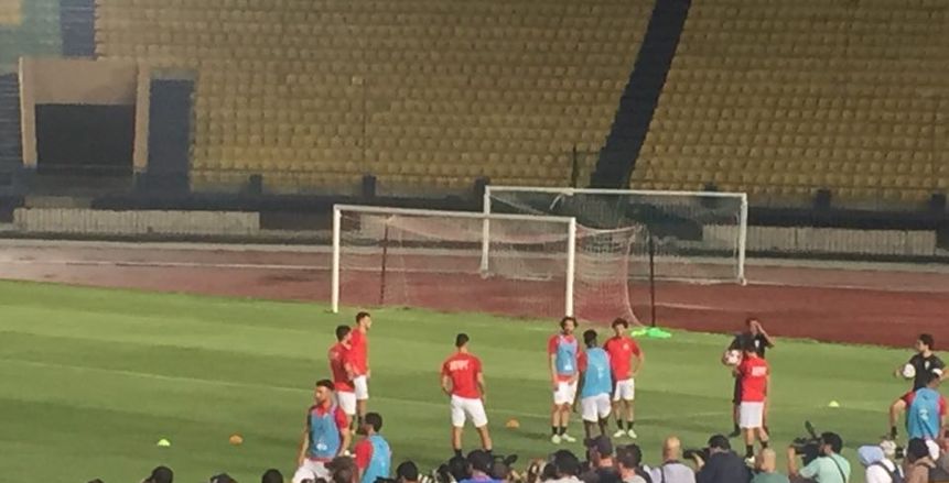 شاهد بالصور| وصول منتخب مصر لملعب الكلية الحربية وسط حراسة أمنية مشددة